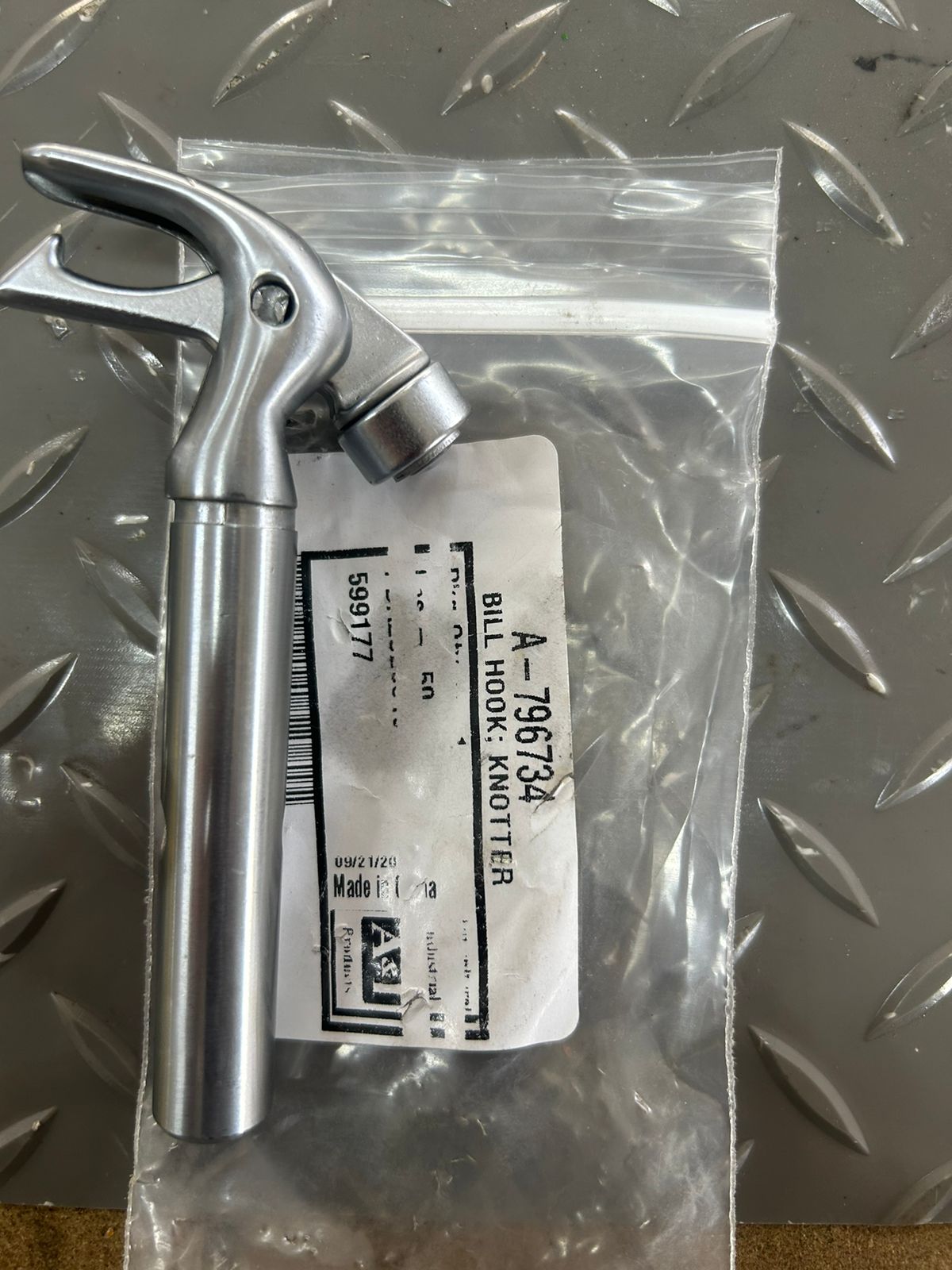 Amarrador de hilo para empacadoras John Deere y New Holland