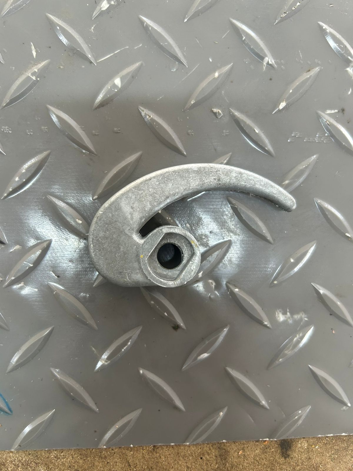 Amarrador de alambre para empacadora John Deere y New Holland